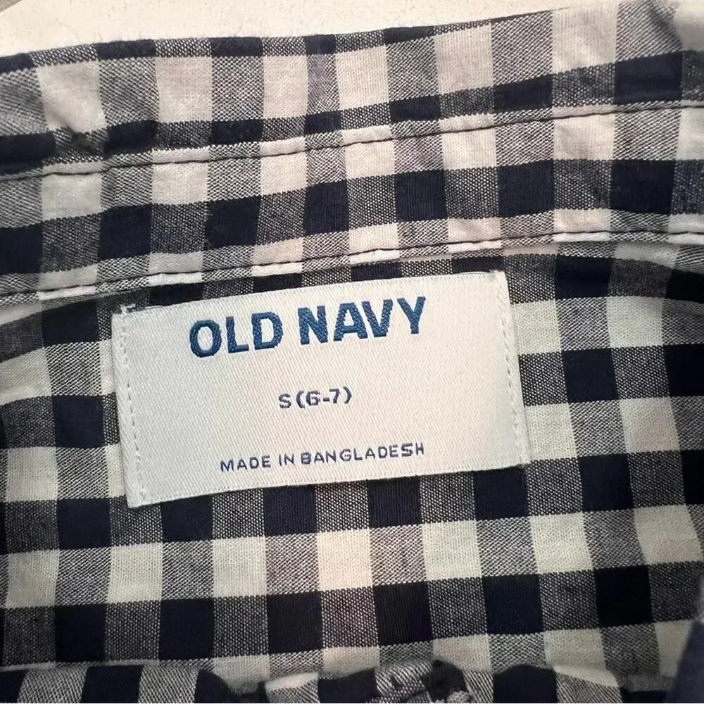 NWT Old Navy Blue Gingham Short Sleeve Button Up Size S 6-7 Boys